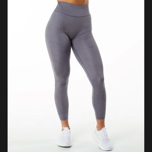 Alphalux wonder legging 27inch